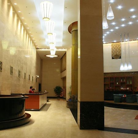 Weihai Times Business Hotel Экстерьер фото